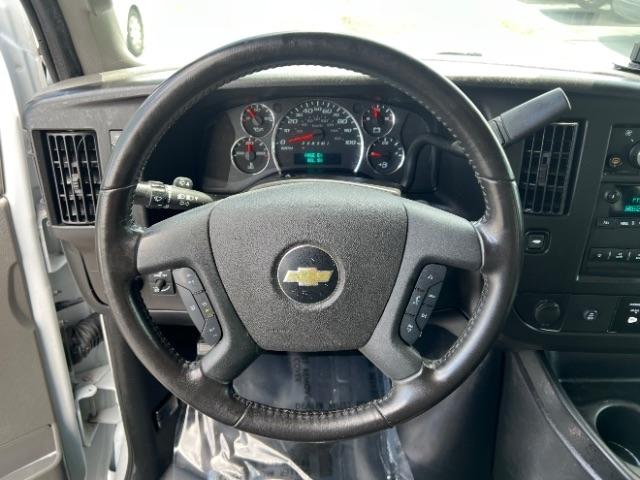 Chevrolet Express Passenger RWD 2500 135" LS 2023