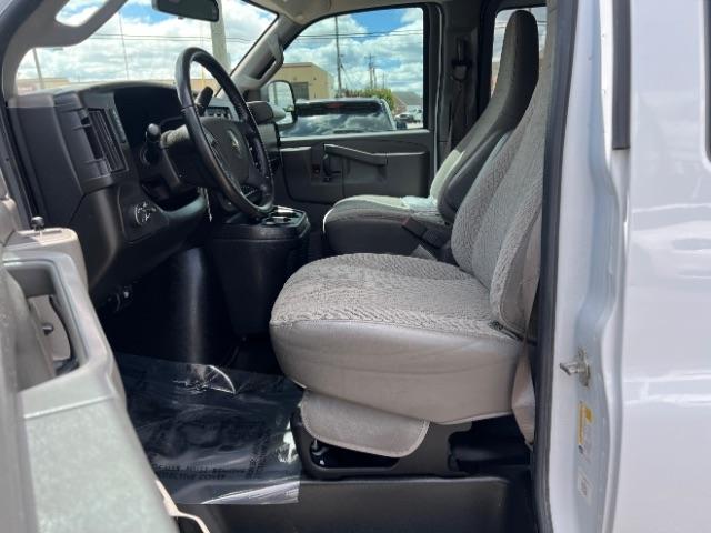 Chevrolet Express Passenger RWD 2500 135" LS 2023