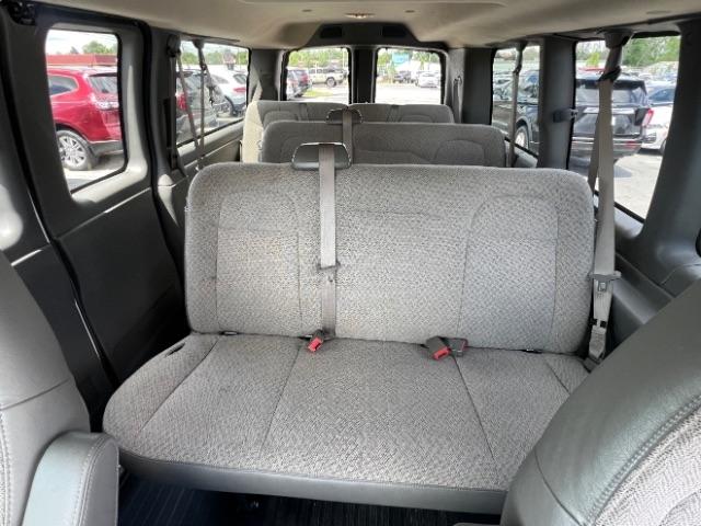 Chevrolet Express Passenger RWD 2500 135" LS 2023