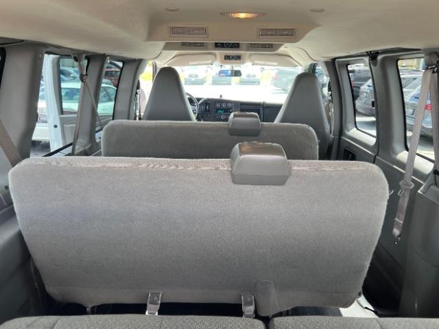 Chevrolet Express Passenger RWD 2500 135" LS 2023