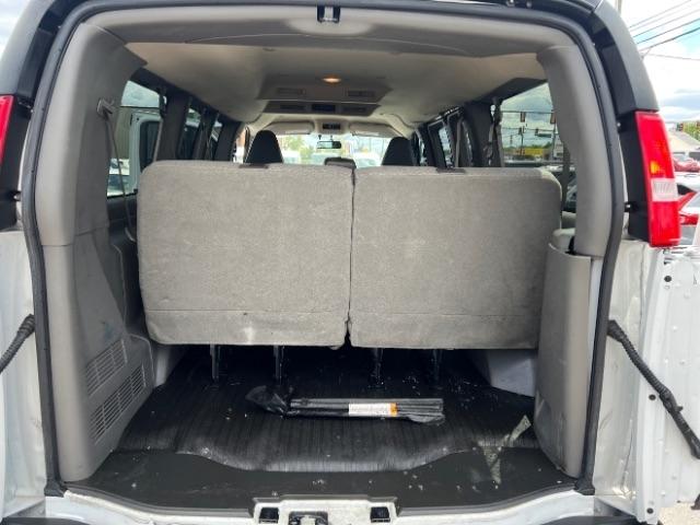 Chevrolet Express Passenger RWD 2500 135" LS 2023