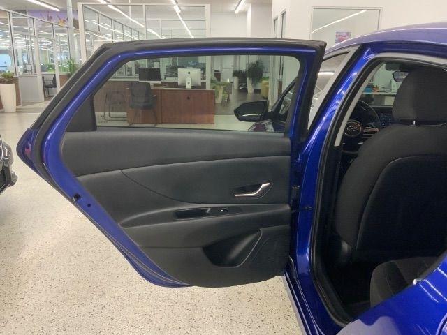 Hyundai Elantra SEL IVT 2023