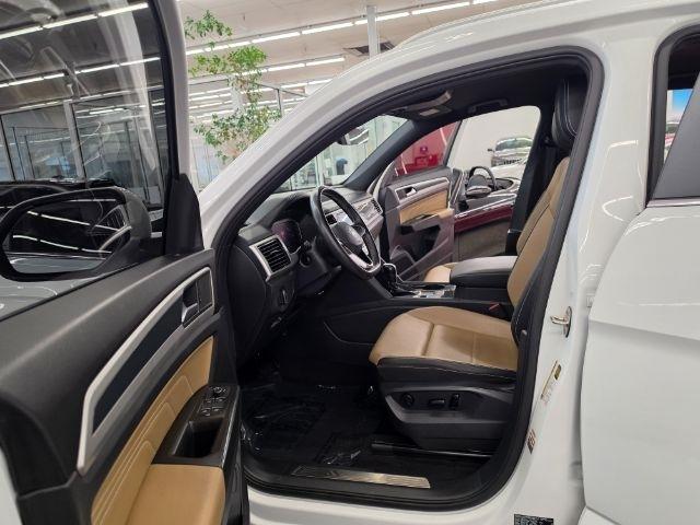 Volkswagen Atlas Cross Sport 3.6L V6 SE w/Technology FWD 2023
