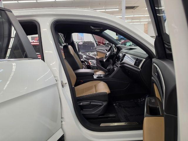 Volkswagen Atlas Cross Sport 3.6L V6 SE w/Technology FWD 2023