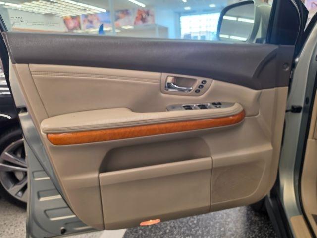 Lexus RX 330 4dr SUV AWD 2005