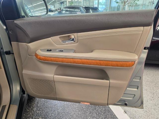 Lexus RX 330 4dr SUV AWD 2005