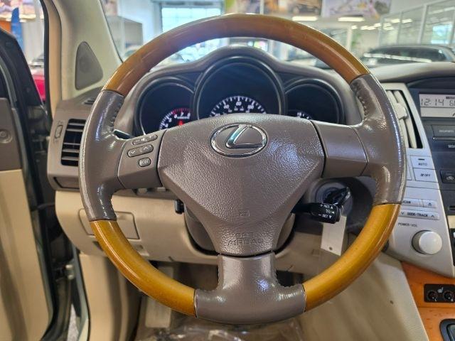 Lexus RX 330 4dr SUV AWD 2005