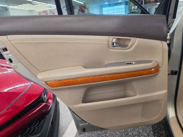 Lexus RX 330 4dr SUV AWD 2005