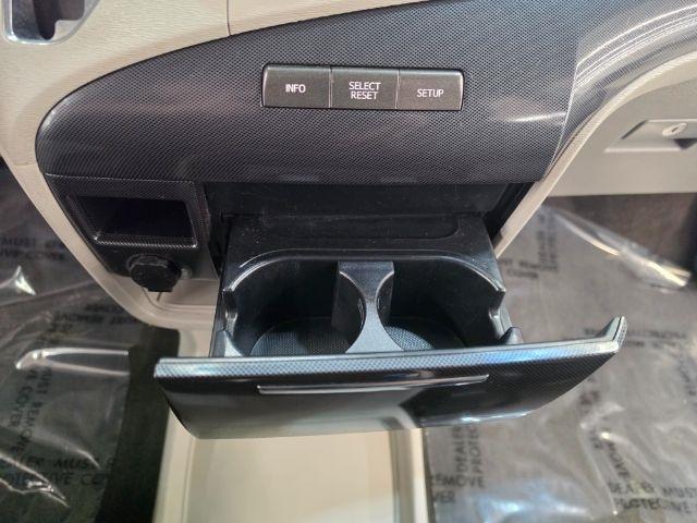 Toyota Sienna 5dr 8-Pass Van V6 SE FWD (Natl) 2012