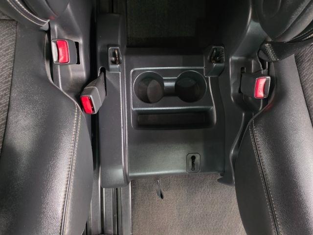 Toyota Sienna 5dr 8-Pass Van V6 SE FWD (Natl) 2012