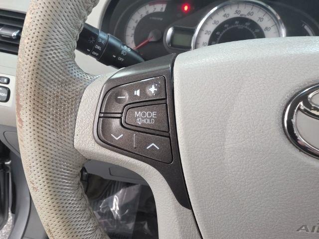Toyota Sienna 5dr 8-Pass Van V6 SE FWD (Natl) 2012