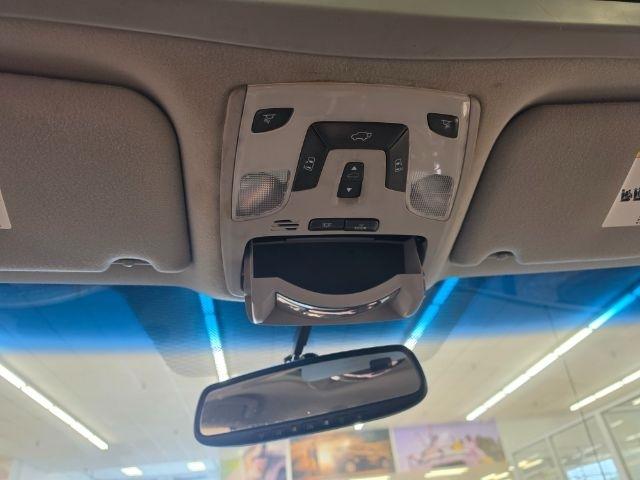 Toyota Sienna 5dr 8-Pass Van V6 SE FWD (Natl) 2012