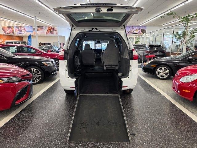 Toyota Sienna L FWD 7-Passenger (Natl) 2019
