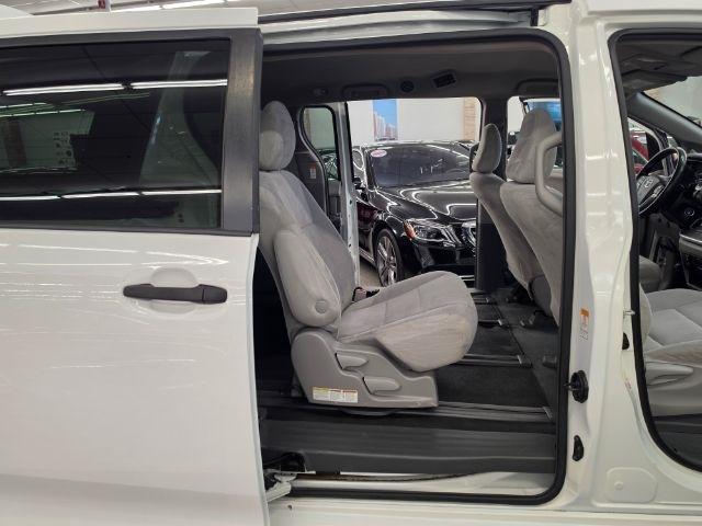 Toyota Sienna L FWD 7-Passenger (Natl) 2019