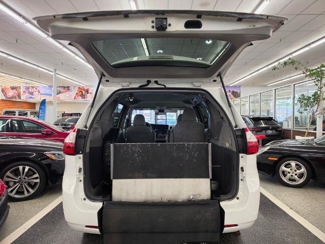 Toyota Sienna L FWD 7-Passenger (Natl) 2019