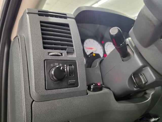 Dodge Ram 1500 4WD Quad Cab 160.5" ST 2008