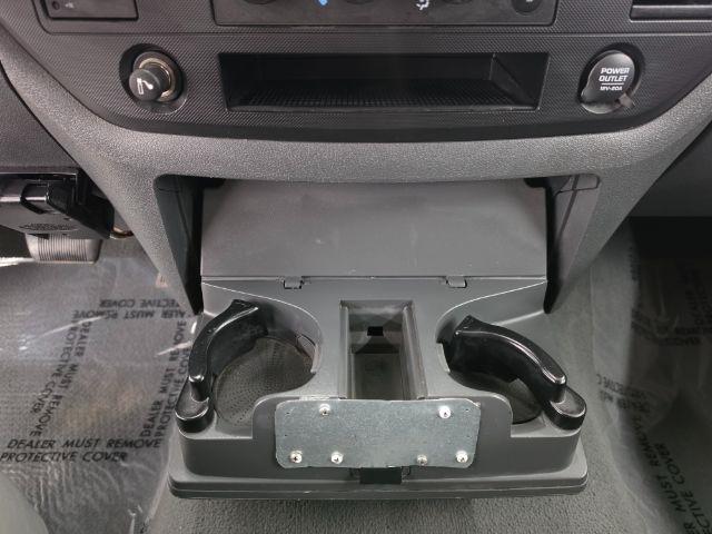 Dodge Ram 1500 4WD Quad Cab 160.5" ST 2008