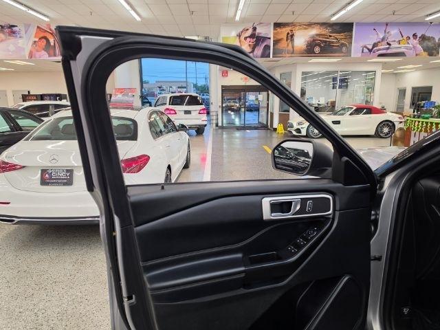 Ford Explorer XLT 4WD 2020