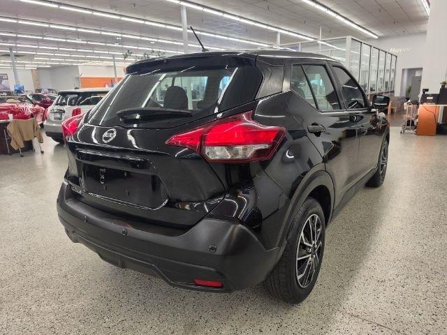 Nissan Kicks S FWD 2020