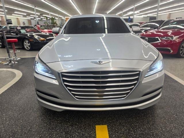 Hyundai Genesis 4dr Sdn V6 3.8L RWD 2016