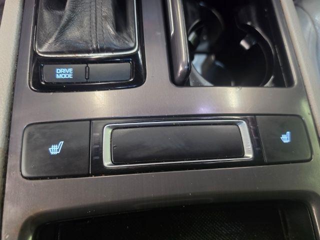 Hyundai Genesis 4dr Sdn V6 3.8L RWD 2016