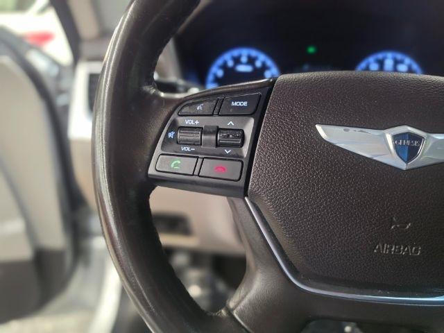 Hyundai Genesis 4dr Sdn V6 3.8L RWD 2016