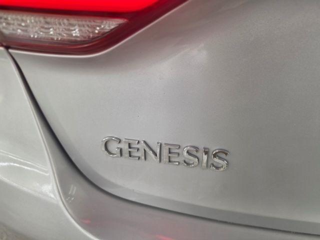 Hyundai Genesis 4dr Sdn V6 3.8L RWD 2016