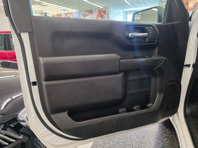 Chevrolet Silverado 1500 2WD Reg Cab 126" Work Truck 2023