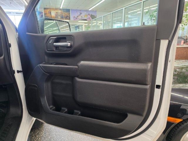 Chevrolet Silverado 1500 2WD Reg Cab 126" Work Truck 2023