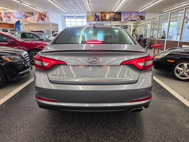 Hyundai Sonata 4dr Sdn 2.4L SE PZEV 2016