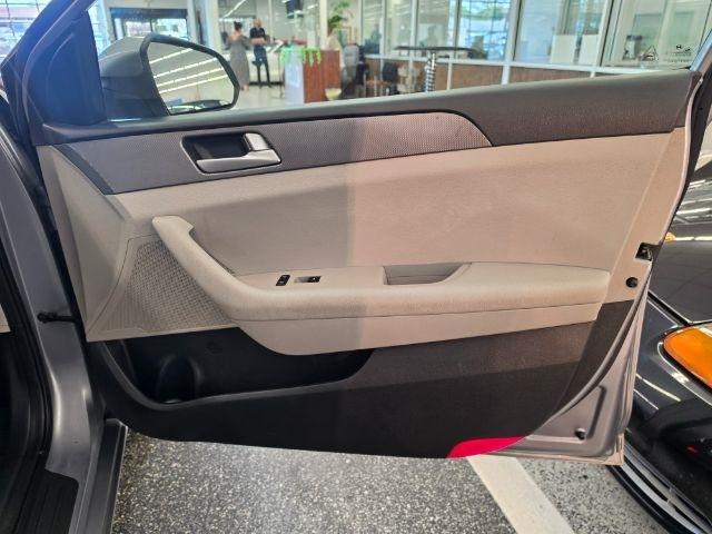 Hyundai Sonata 4dr Sdn 2.4L SE PZEV 2016