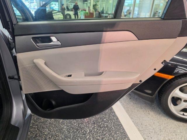Hyundai Sonata 4dr Sdn 2.4L SE PZEV 2016