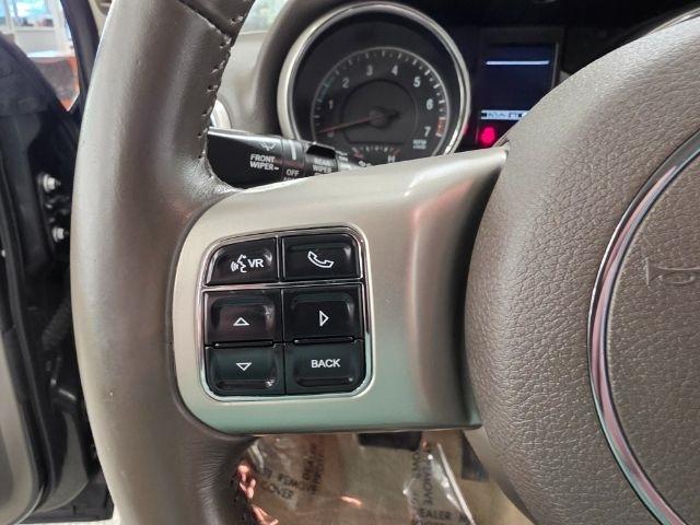 Jeep Grand Cherokee 4WD 4dr Laredo 2011