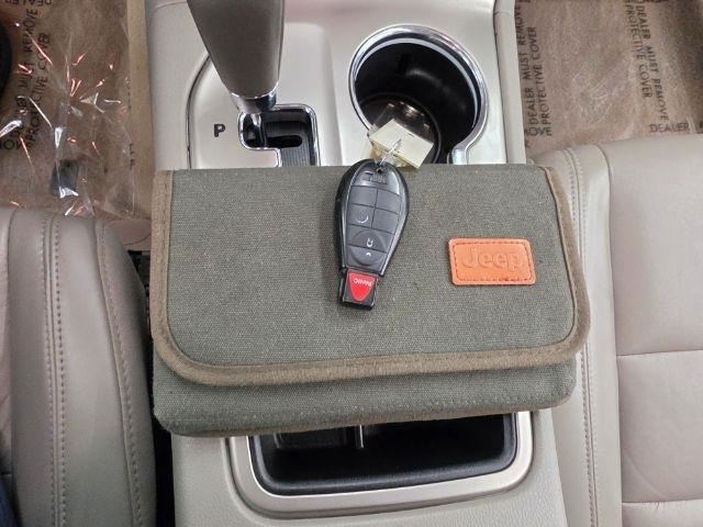 Jeep Grand Cherokee 4WD 4dr Laredo 2011