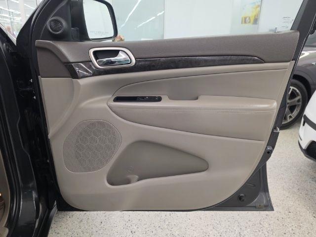 Jeep Grand Cherokee 4WD 4dr Laredo 2011
