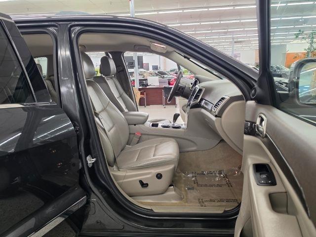 Jeep Grand Cherokee 4WD 4dr Laredo 2011