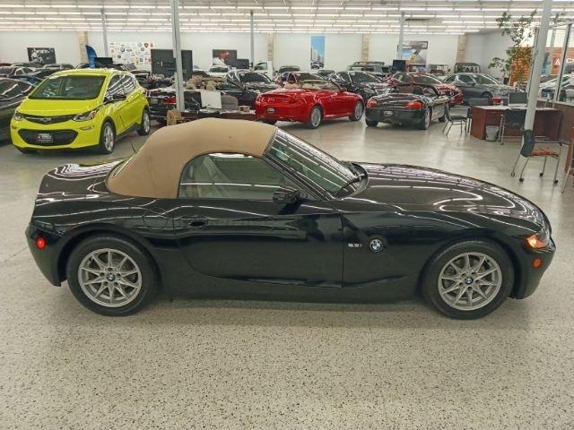 BMW Z4 2dr Roadster 2.5i 2005