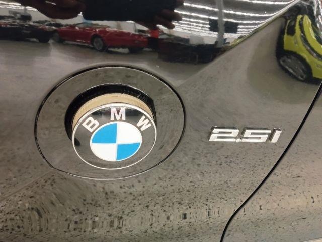 BMW Z4 2dr Roadster 2.5i 2005