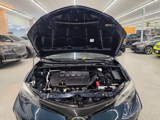 Toyota Corolla XLE CVT (Natl) 2019