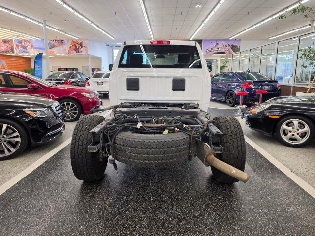 RAM 2500 Tradesman 4x2 Reg Cab 8' Box 2019