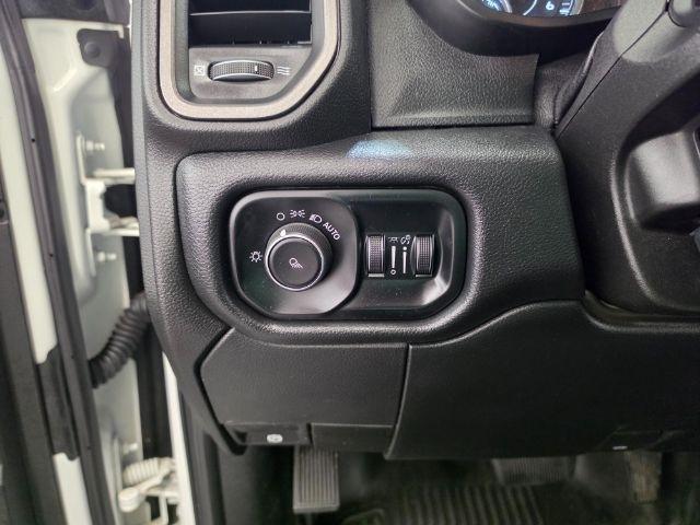 RAM 2500 Tradesman 4x2 Reg Cab 8' Box 2019