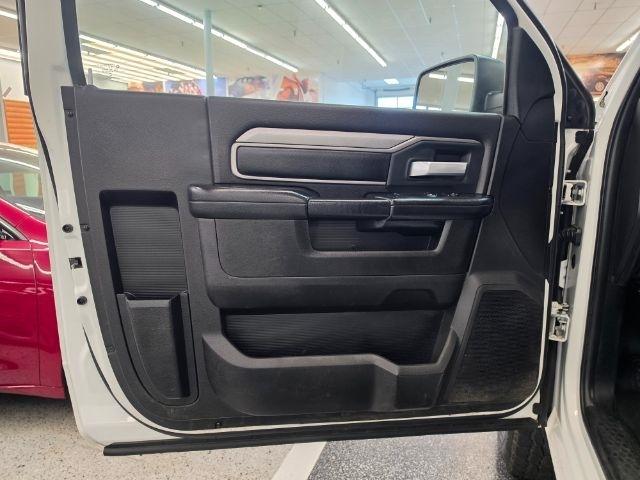 RAM 2500 Tradesman 4x2 Reg Cab 8' Box 2019