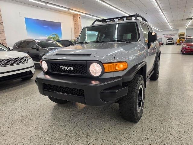 Toyota FJ Cruiser 4WD 4dr Man (Natl) 2013