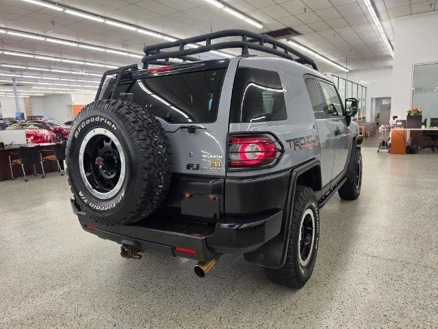 Toyota FJ Cruiser 4WD 4dr Man (Natl) 2013