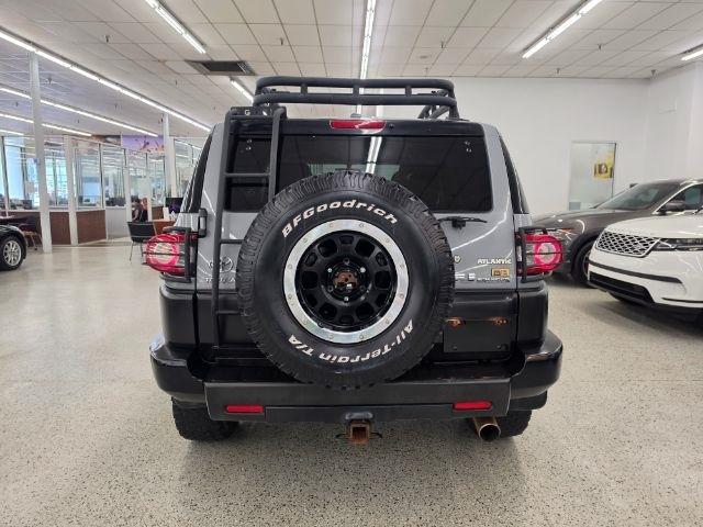 Toyota FJ Cruiser 4WD 4dr Man (Natl) 2013
