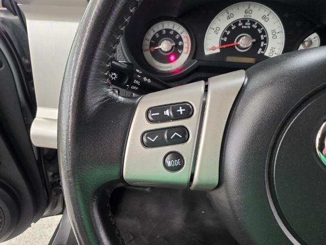 Toyota FJ Cruiser 4WD 4dr Man (Natl) 2013