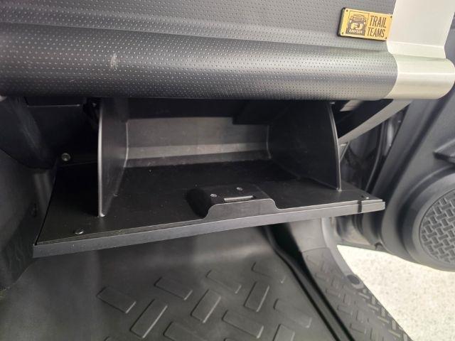 Toyota FJ Cruiser 4WD 4dr Man (Natl) 2013