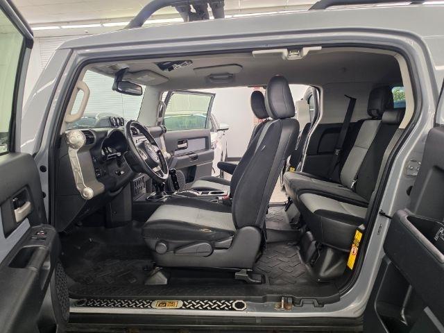 Toyota FJ Cruiser 4WD 4dr Man (Natl) 2013