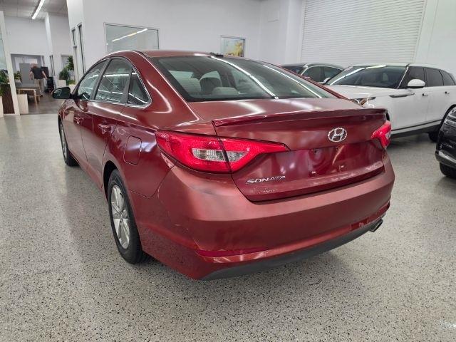 Hyundai Sonata 4dr Sdn 2.4L SE 2015