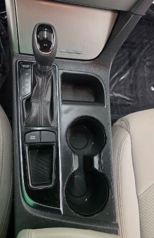 Hyundai Sonata 4dr Sdn 2.4L SE 2015